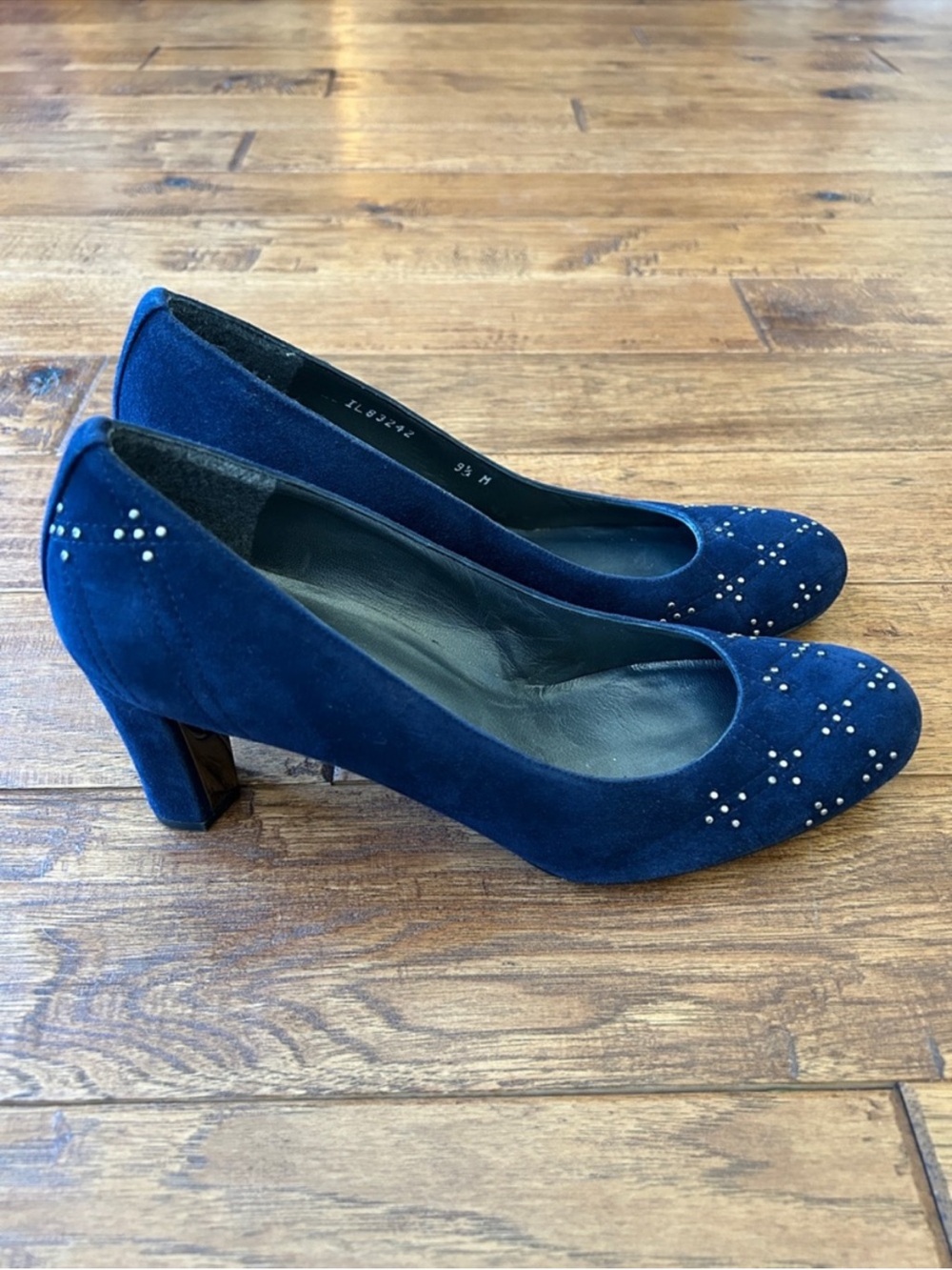 Stuart Weitzman Navy Blue Suede Leather Block Heel Pumps Gold Studded Size 9.5